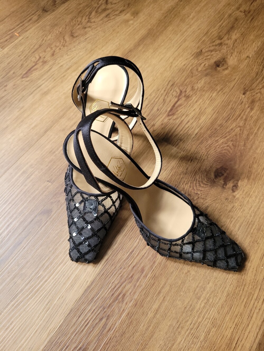 Nalebe Steller Black Heels